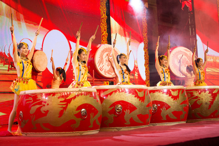 Encouraging performance costumes women's Chinese style drumming clothing waist drum clothing water drum classical dance modern dance clothing custom rental