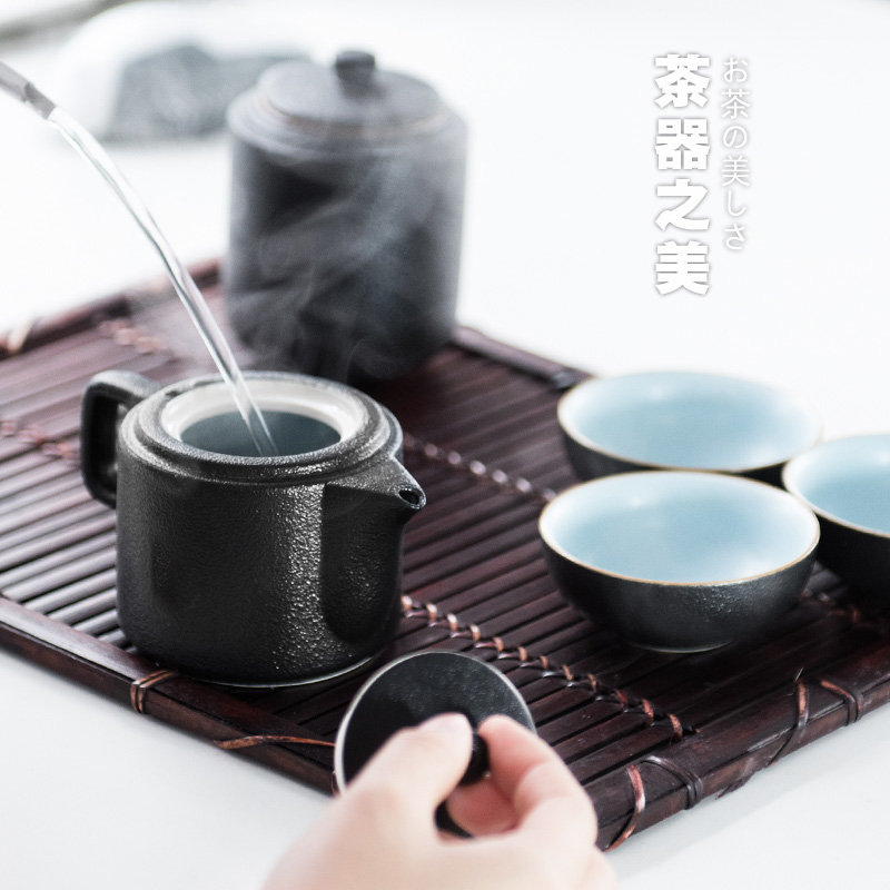 Small portable travel tea set tea service suit crack cup is suing pot of tea tourism two glasses of three ceramic a pot of tea