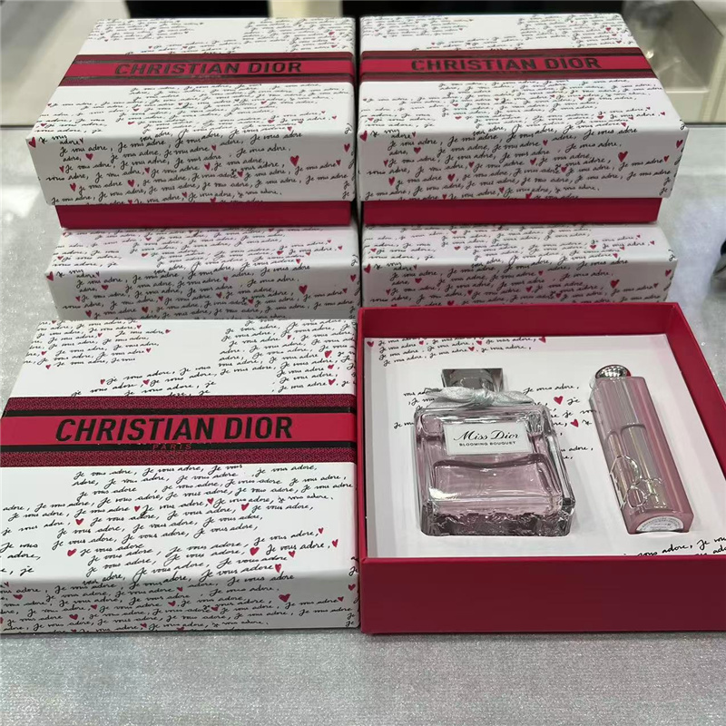 In-Stock and Ready to Ship: Japan Dior 26 Valentine's Day Limited Edition Set, Miss Dior Perfume + Lip Balm 001 In-Stock and Ready to Ship: Japan Dior 26 Valentine's Day Limited Edition Set, Miss Dior Perfume + Lip Balm 001