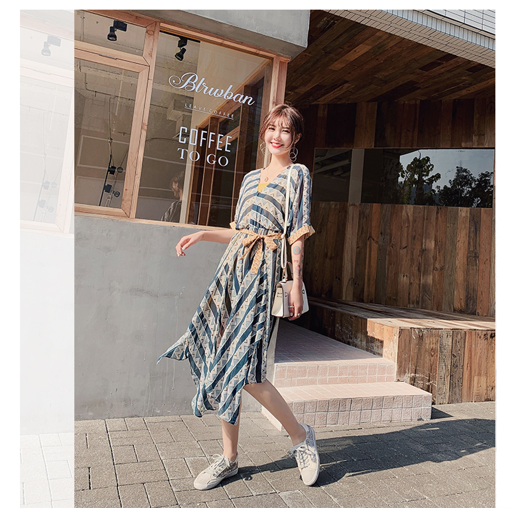 VK旗艦店 韓國風不規則V領繫帶印花雪紡短袖洋裝
