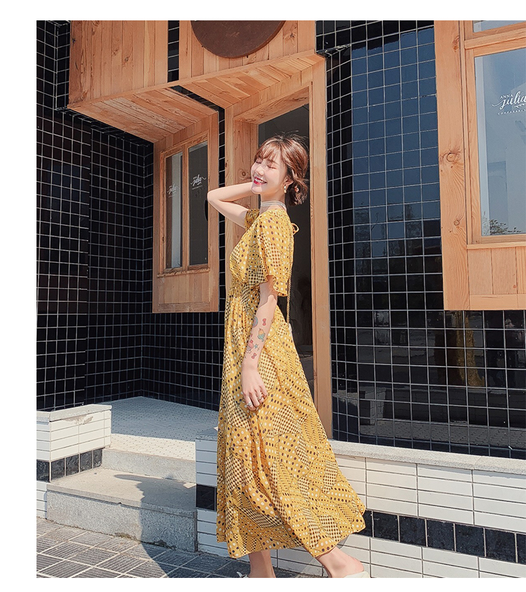 VK旗艦店 韓國風波點印花雪紡收腰V領優雅短袖洋裝