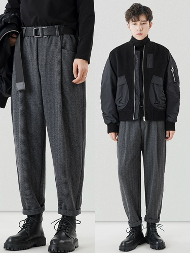 Рабочие и ширина -девять -точечные редьки. Случайные штаны.