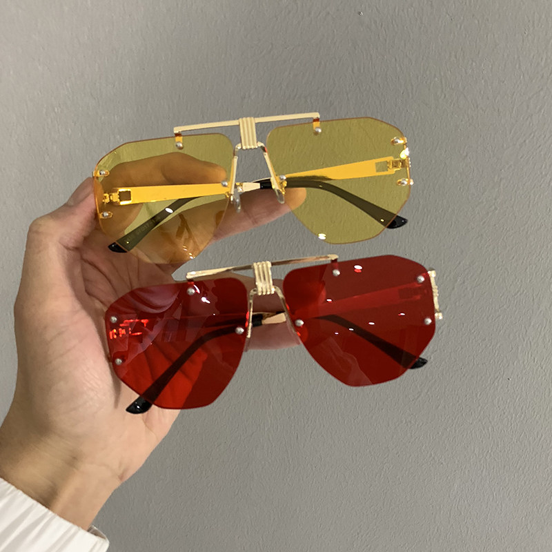 Net red large frame sunglasses women's street filming avant-garde retro sunglasses men's vegan glasses superfire glasses