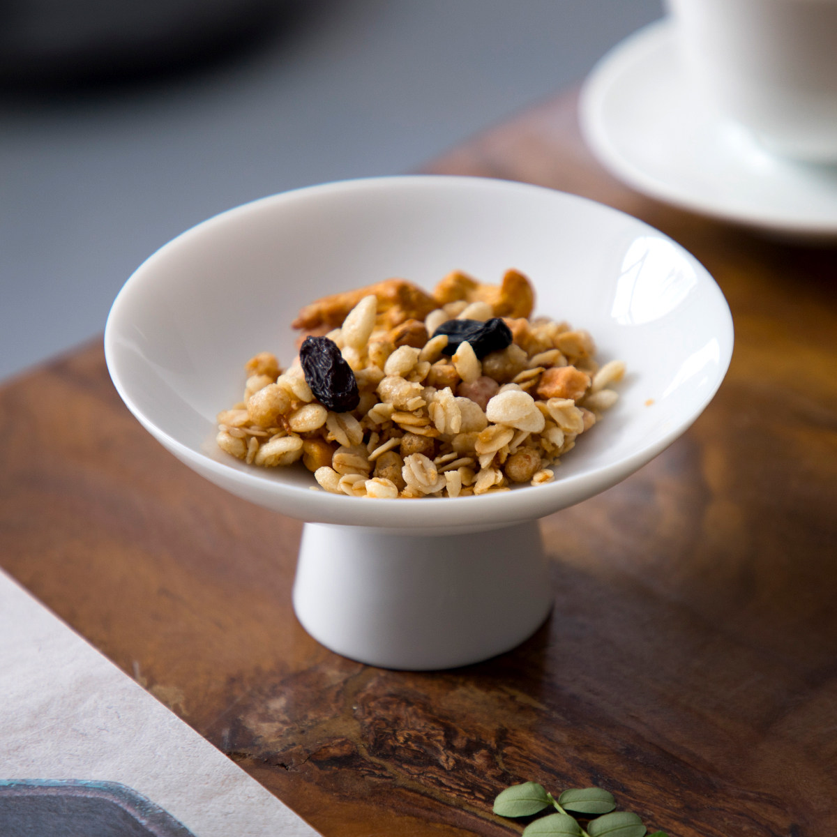 Miyake home food utensils Chinese style Song style white porcelain white glaze ceramic tea bowl Japanese style high bowl Zen vegetarian tableware