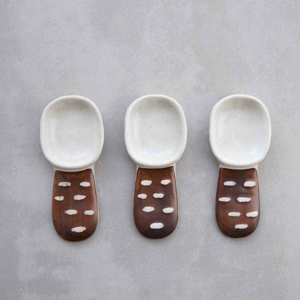 Three Homes Handmade Retro Coffee Spoon Soup Spoon Day Style Ceramic Sweet Spoon Small Spoon Creative Breakfast Spoon Small Dish