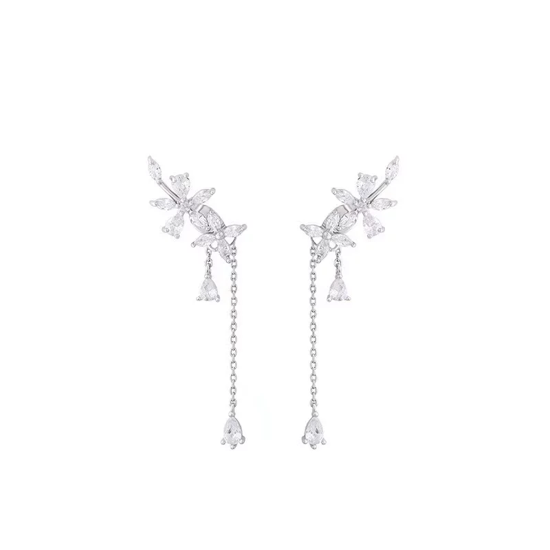 Ear clips, earrings with tassels, no pierced ears