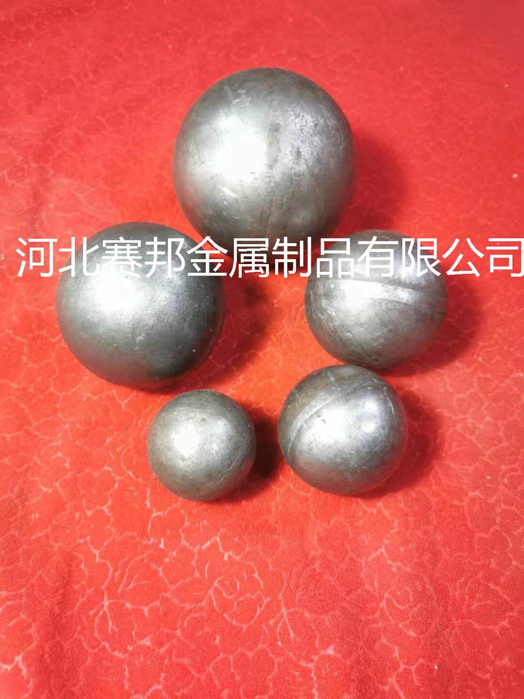 Iron ball ball hollow ball solid ball door staircase guardrail decorative fittings can be welded sprayed wrought iron