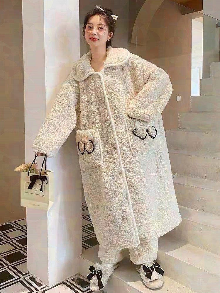 Sleeping robe women Coral Suede 2022 New Winter Style Pyjamas and Flannel Thickened Flannel can be worn outside the home Two sets