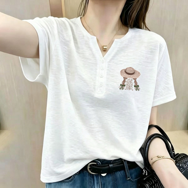 White Age-Reducing Printed Slub Cotton Short-Sleeve Women's T-Shirt 2026 Summer V-Neck Loose Button Design Versatile Top White Age-Reducing Printed Slub Cotton Short-Sleeve Women's T-Shirt 2026 Summer V-Neck Loose Button Design Versatile Top