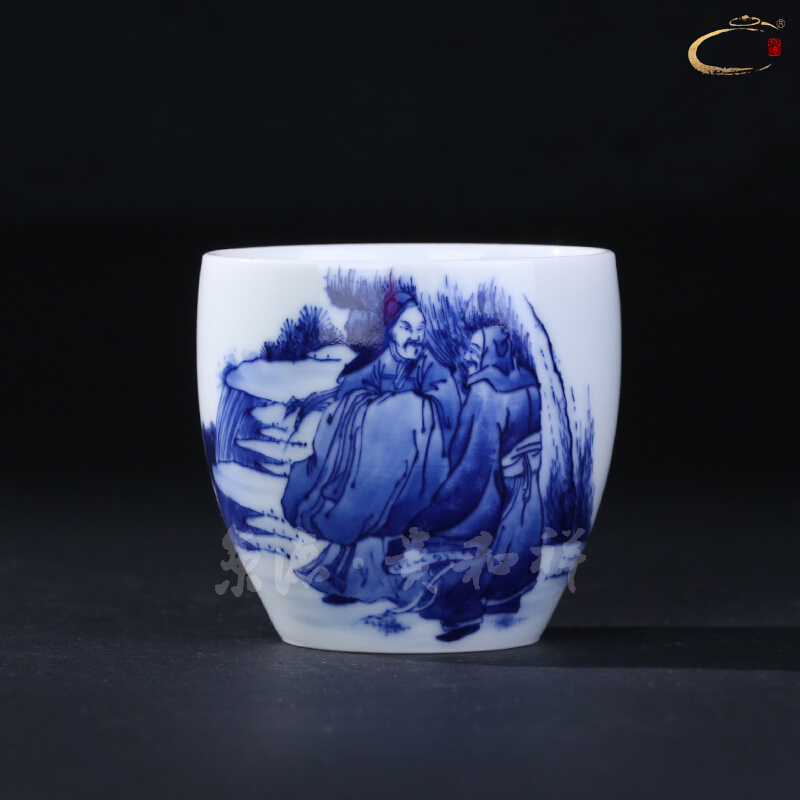 Jingdezhen and auspicious hand - made of blue and white degree of incognito kung fu tea set off cup master cup a cup of pure checking sample tea cup