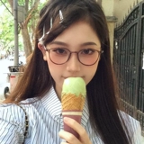 Японские литературные круглые очки для женского простых артефактов. Номер близости с миопией может быть оснащен ультра -световым цветовым рамкой TR90 с небольшим лицом