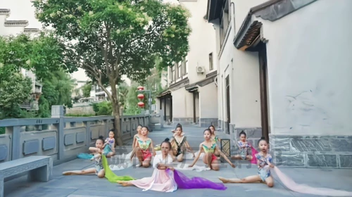 Арт -гимнастика конкурс исполнения III Танбины танцевальный танцевальный танец жемчужина