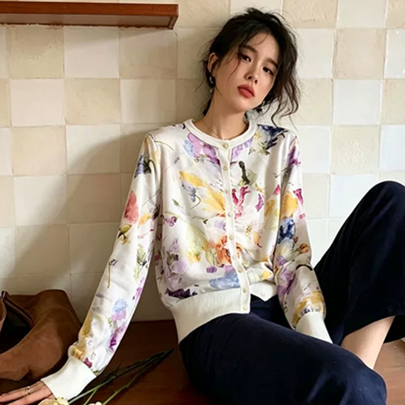 Very Beautiful Ying Shenshi Yuan T~ on Sale, over 1200 Satin Printed Patchwork Knitted Cardigans 26081220