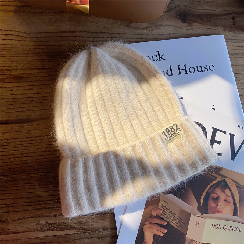 Women's Cute Solid Color Eaveless Wool Cap display picture 19