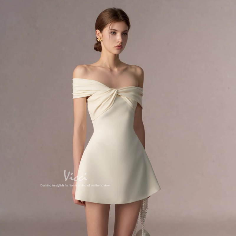 Hepburn-Style French One-Shoulder Off-Shoulder Cross-Knot Dress, High-End Party Sexy Birthday Dress Hepburn-Style French One-Shoulder Off-Shoulder Cross-Knot Dress, High-End Party Sexy Birthday Dress