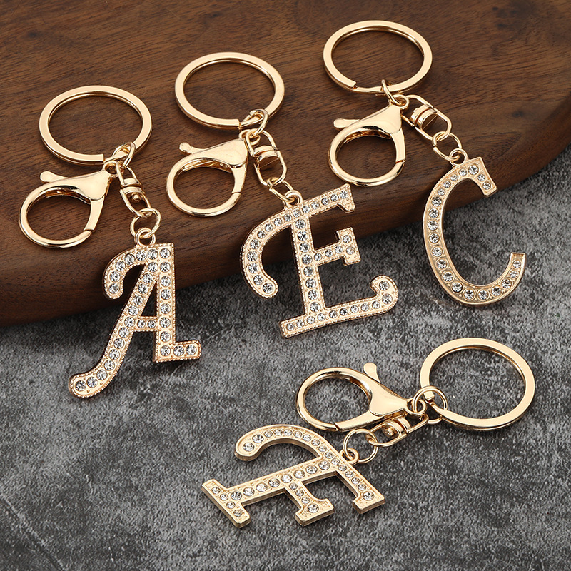 New Metal 26-Letter Alphabet Diamond-Encrusted Keychain DIY Couple Bag Pendant Key Chain Promotional Small Gift New Metal 26-Letter Alphabet Diamond-Encrusted Keychain DIY Couple Bag Pendant Key Chain Promotional Small Gift