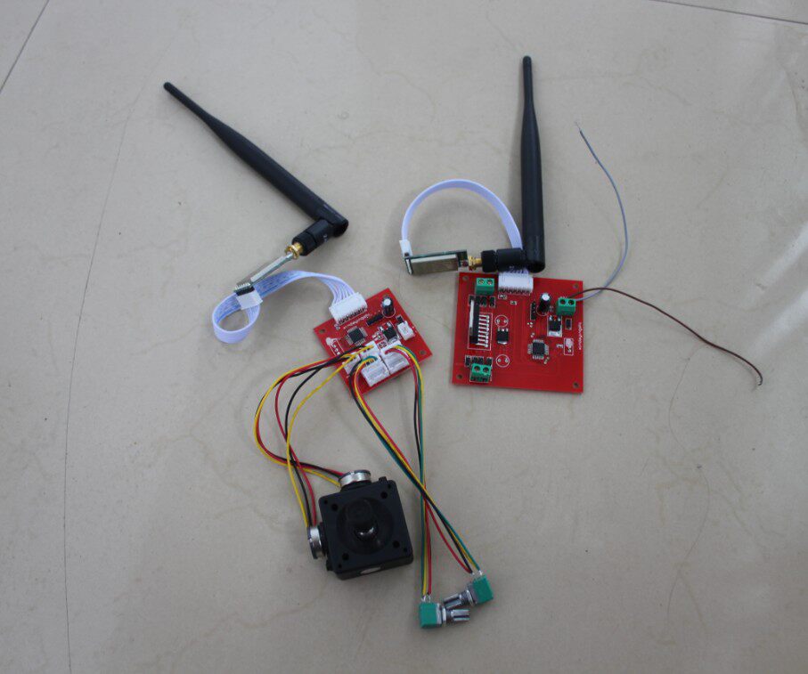 1500-meter distance rocker controller module rocker wireless DC motor module tripod head control