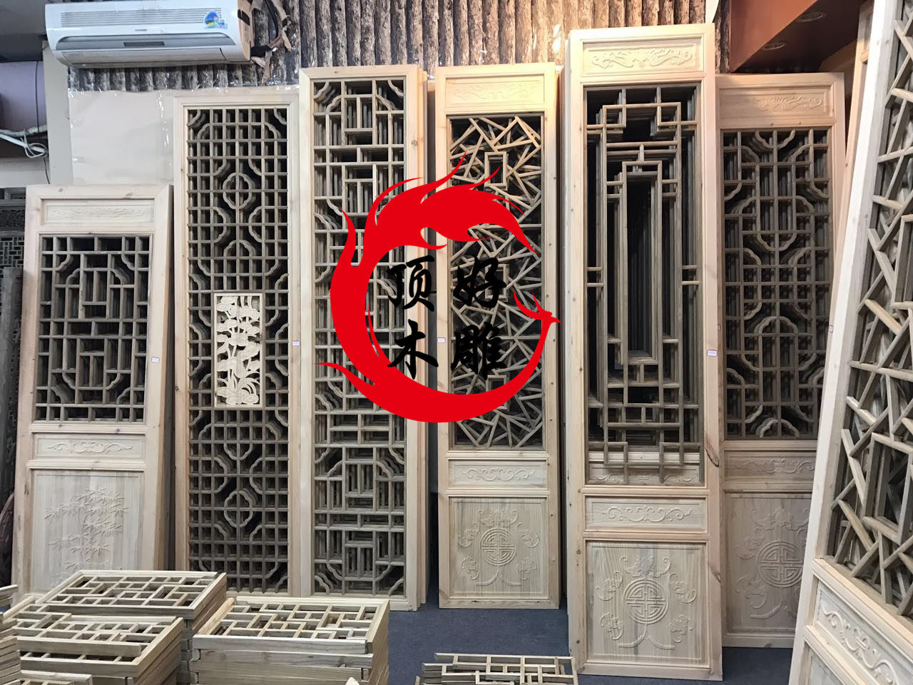 East Yang Wood Carving Imitation Ancient Doors And Windows Solid Wood Flower Lattice Wood Carving Partition TV Background Wall hanging down the moon Menmug