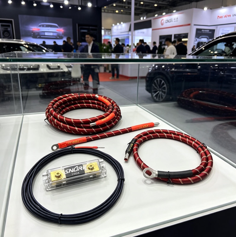 Brand New Snark Snake Shark No. 4 Power Cable Set for Car Audio Amplifier Subwoofer National Standard 4Ga Brand New Snark Snake Shark No. 4 Power Cable Set for Car Audio Amplifier Subwoofer National Standard 4Ga