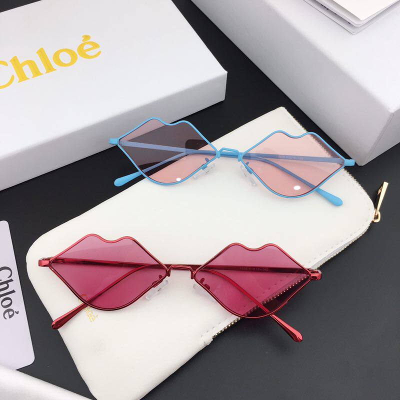 Children styling lips-shaped sunglasses anti-UV boys sunglasses children walking show Street dance glasses girl personality