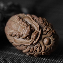 Long Tuzhu India Old Mountain Sandalwood Men's Handhold Sandalwood Carving Pendant Redwood Black Meat God Beast Play 0486