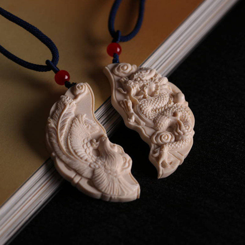 Mammoth ivory hand fine carved ice material dragon cocky pendant pendant male and female with a Buddha card pendant tooth sign Wen Play Ornament