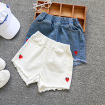 Girls white denim shorts 2021 new loose Korean version of the foreign style fashion large childrens childrens hot pants outside the tide