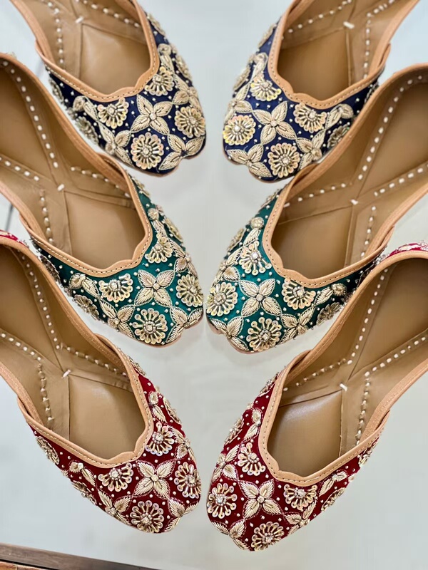 High-End Brand Series, Handmade Shoes from India and Nepal, Sizes 229-249, in Stock Domestically