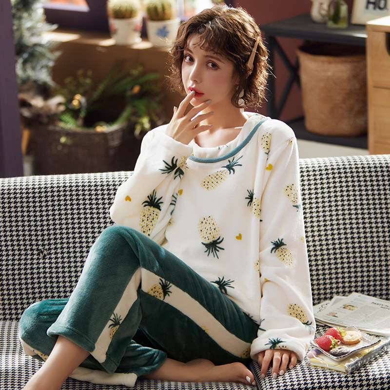 Coral velvet pajamas women's winter thickened warm cute women's flannel autumn and winter home clothes long sleeves can be worn outside