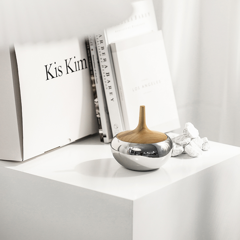 KisKim European-style light luxury creative exquisite simple home stainless steel candy jar storage jar ornaments with lid for household