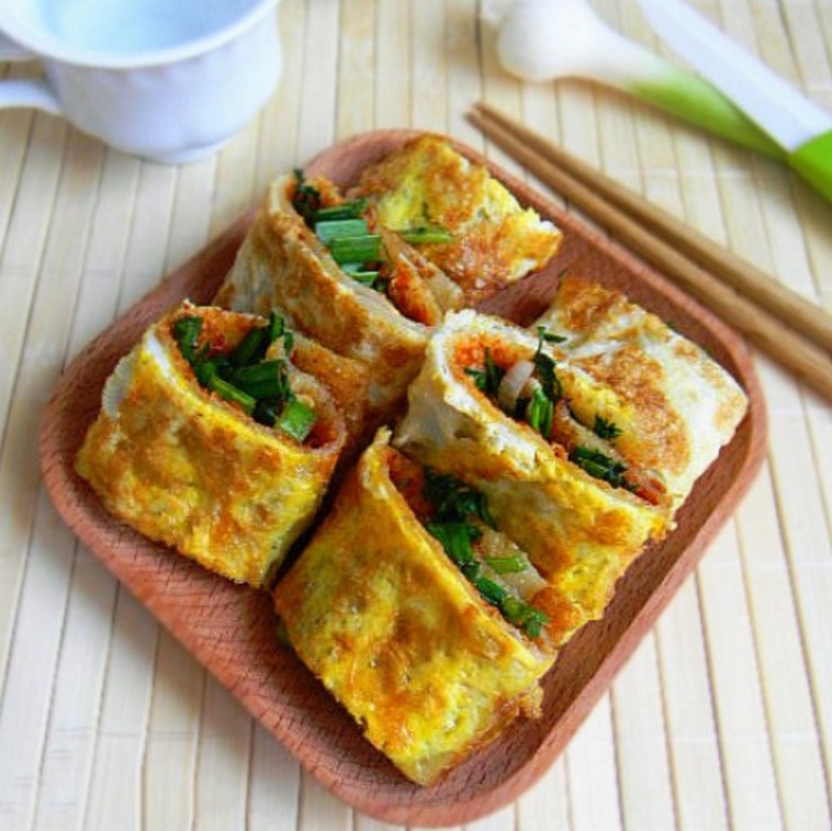 Yingji mother's baked cold noodles Northeast specialties baked cold noodles Northeast snacks baked cold noodles delivered full of 48