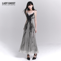 Gray ghost dress, visual cooling, waiting for a big hip skirt, long style design