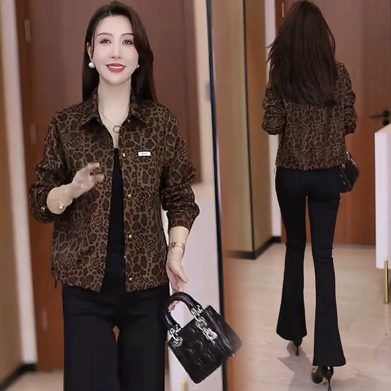 Short Leopard Print Jacket, Fashionable Women's Clothing, 2025 Autumn Versatile Hot-Selling Top, Loose Fit, Slimming, Stylish Mom Jacket Short Leopard Print Jacket, Fashionable Women's Clothing, 2025 Autumn Versatile Hot-Selling Top, Loose Fit, Slimming, Stylish Mom Jacket