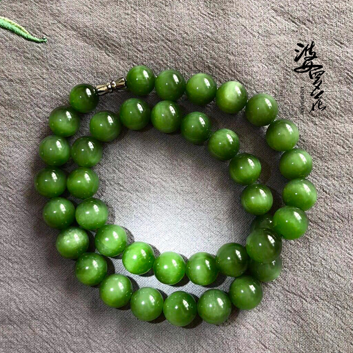 (Subject to inspection) Borneo flower Russian jasper old pit material cat's eye necklace bead chain 12mm spinach green