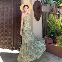 Зеленый цветок