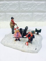 Foreign Trade Outlet Snowland Family Father with son Daughter Shoveling Snow Car Shovel Letterbox Puppy Dew resin