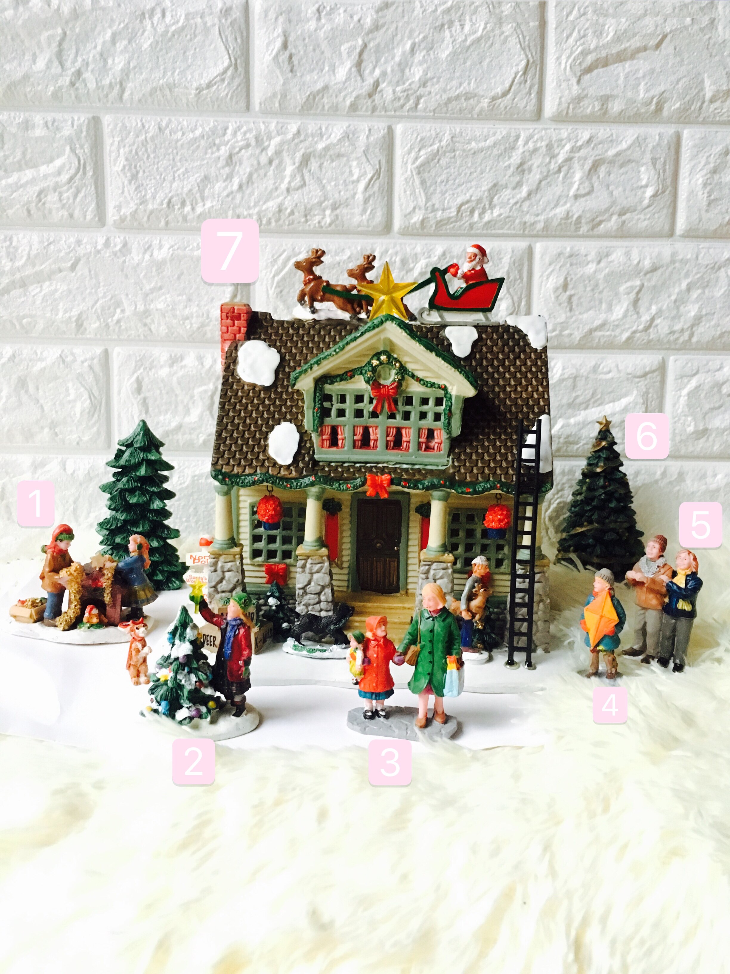 Foreign trade European town warm Christmas Eve elk and Jesse Claus car family villa snow