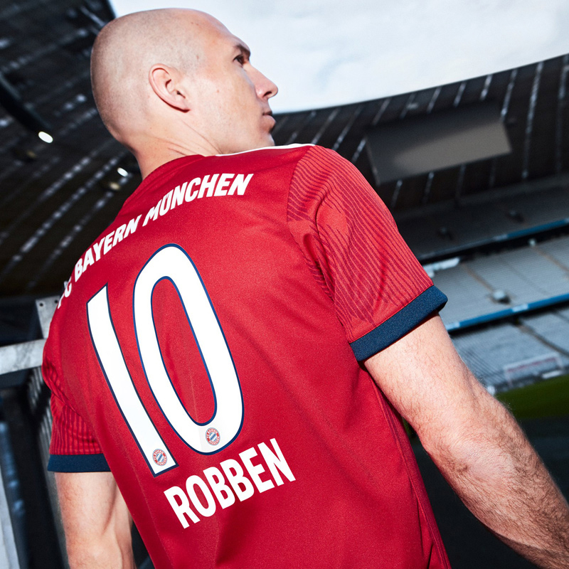 Bayern jersey 16-17-18-19 nhà mới dài tay Bayern Munich đội tuyển bóng đá quần áo trẻ em người lớn 	găng tay thủ môn không có xương