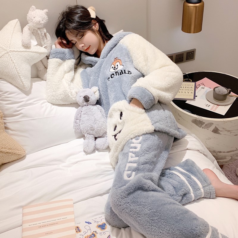 Pajamas women's winter coral fleece thickened furry suit Japanese cute warm flannel can be worn outside home clothes
