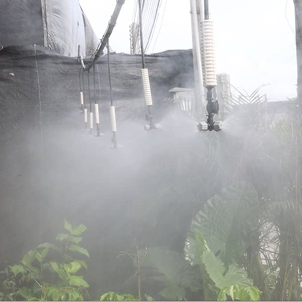 Cross four outlet atomization micro-spray head greenhouse breeding automatic spray inverted hanging suit site Wall dusting and cooling down 
