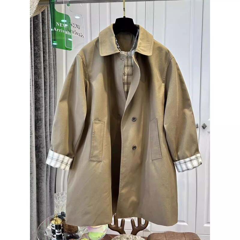 French Rouje Moaks British Style Color-Block Plaid Lapel Mid-Length Trench Coat for Women, Spring and Autumn, Petite Loose Fit French Rouje Moaks British Style Color-Block Plaid Lapel Mid-Length Trench Coat for Women, Spring and Autumn, Petite Loose Fit