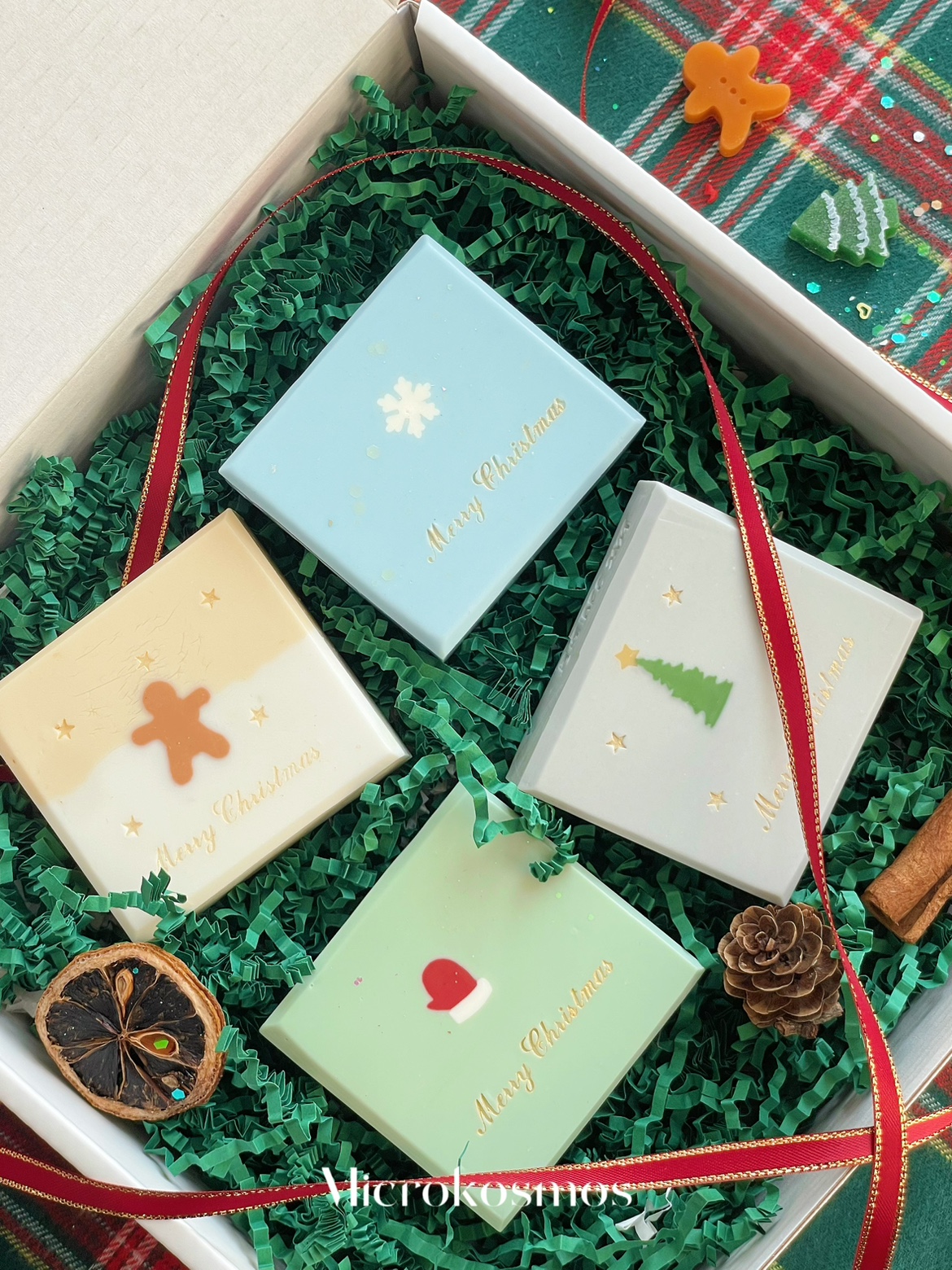 (Small Universe) Christmas Gift Handmade Soap Gingerbread Man Christmas Tree Snowflake Gloves Cute INS Wind Companion Gift-Taobao