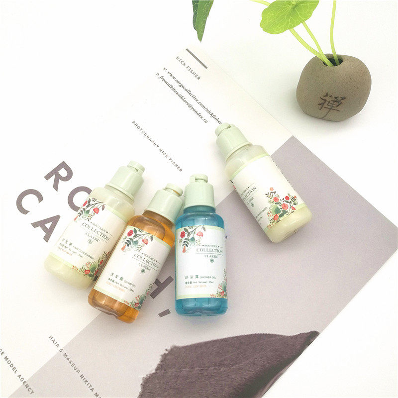 5 star hotel room bath room toiletries bottled shampoo with 35 ml bath liquid