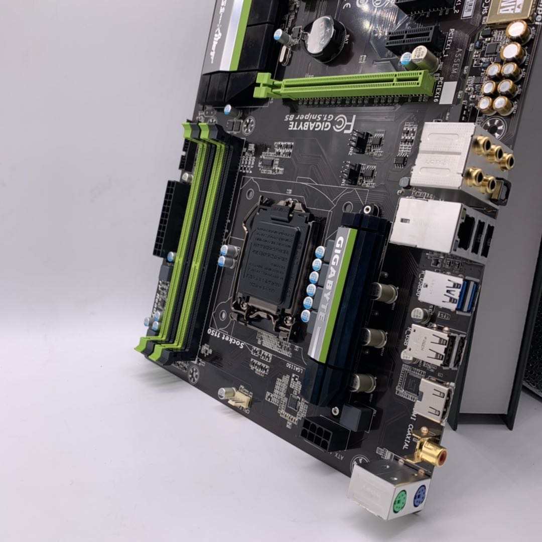 https://img.alicdn.com/imgextra/i1/198072778/O1CN01UAGMwT1WOMmOUMJ0R_!!198072778.jpg 【石頭記數碼】Gigabyte/技嘉 G1.Sniper B5臺式機1150針DDR3主板HDMI支持B85Z97