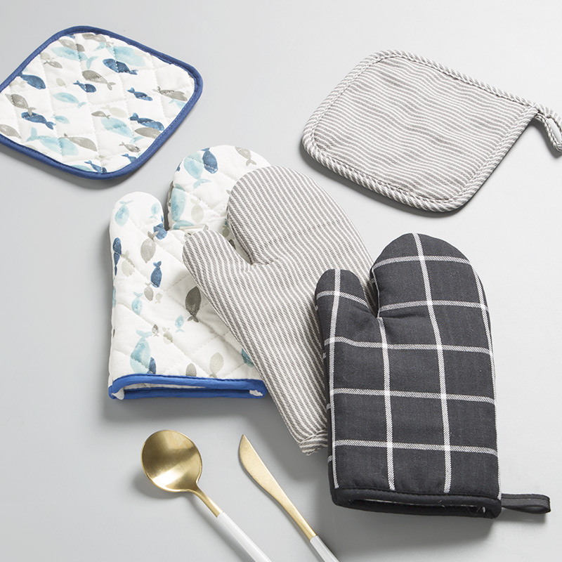 Thermal insulation gloves baking oven MICROWAVE OVEN KITCHEN SPECIAL GLOVES ANTI-BURN THICKENED HIGH TEMPERATURE RESISTANT HOT GLOVE INSULATION MAT