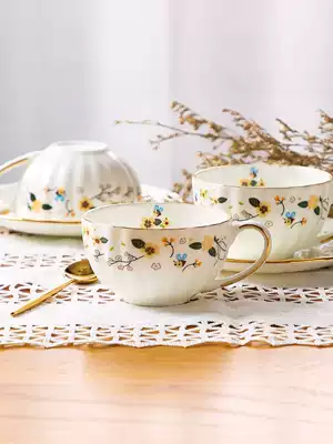 Bone China European small luxury coffee cup and saucer set British Phnom Penh ceramic afternoon tea cup household flower teapot tea set