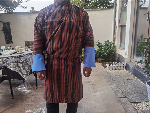 Bhutan imported traditional hand - made men's clothing with white sleeved hand belt (Bhutanese children's small shop