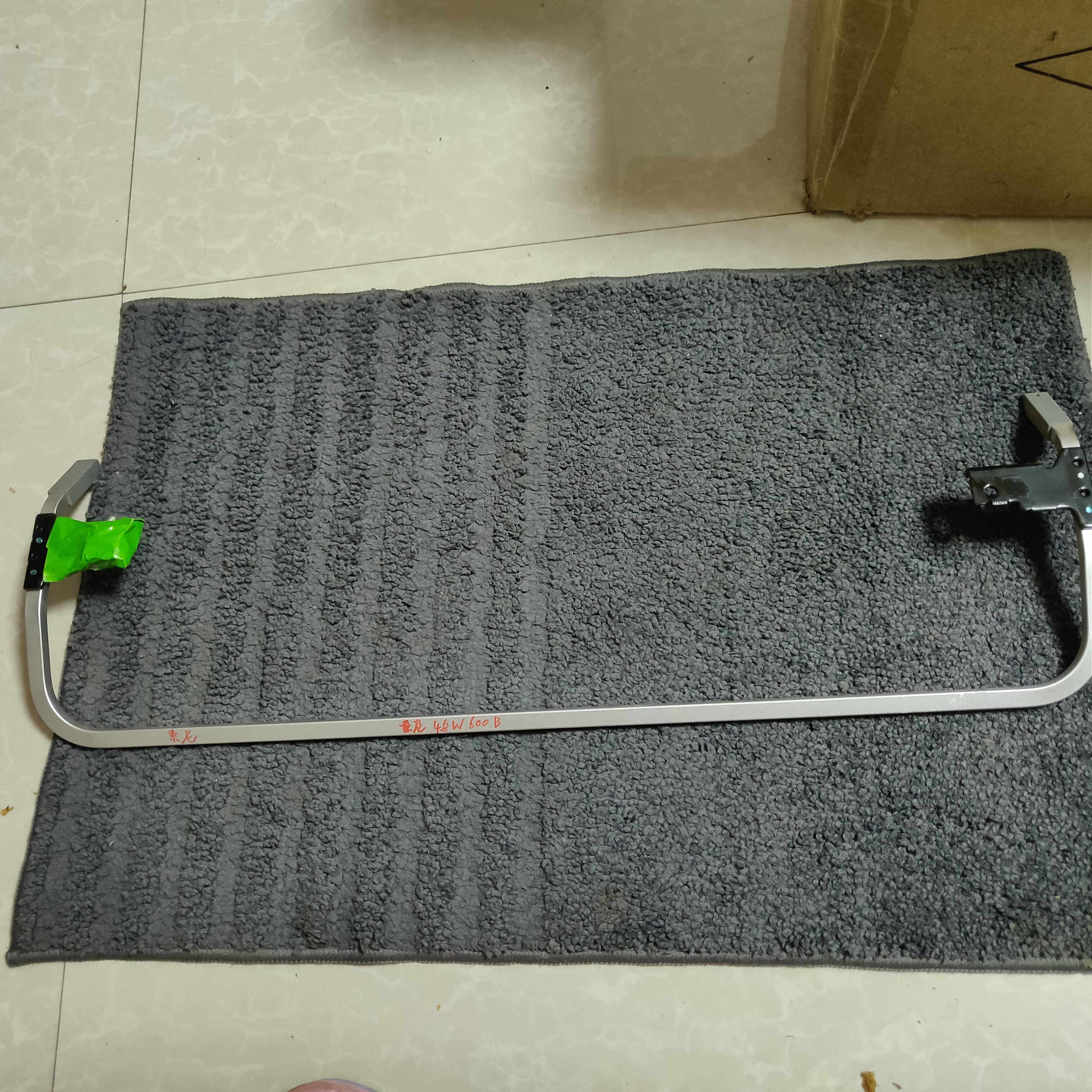 Original installation Sony KDL-48W600B LCD TV Base matching screw