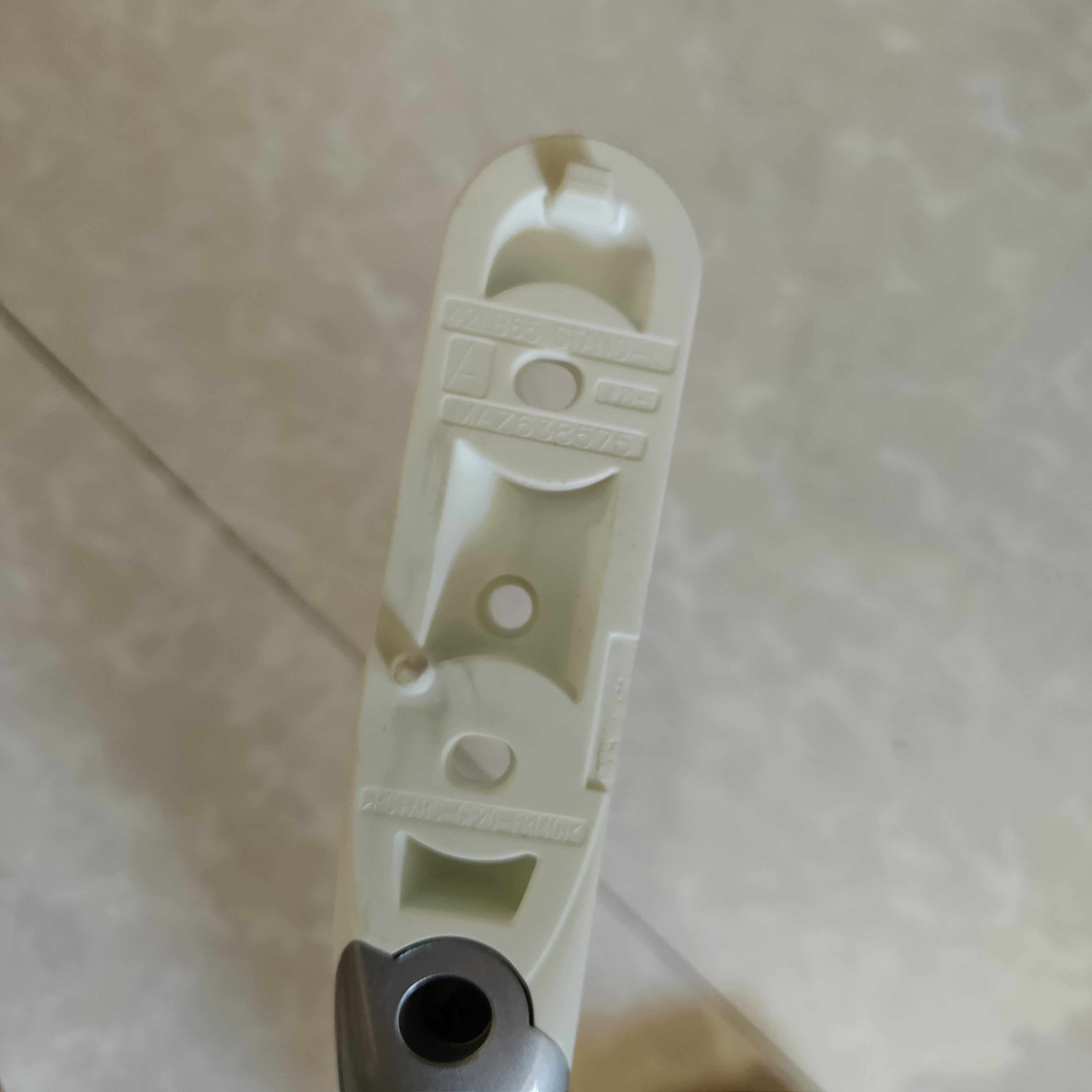 Brand new original dress LG LCD TV 39 42LY320C-CA Base depository bracket Sub-fit screw