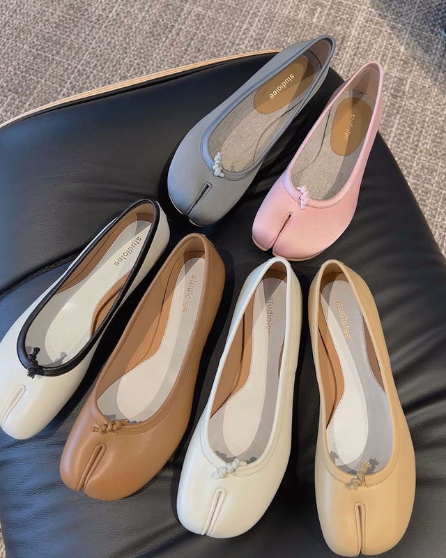 Genuine Leather Split-Toe Pig's Hoof Shoes for Women, 2026 Spring and Summer New Cute Horseshoe Shoes, Soft-Soled Shallow Ballet Flats for Women